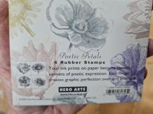 Gebruikt. Hero Arts Poetic Petals