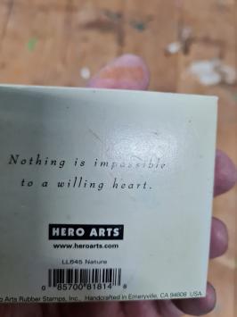 Gebruikt. Hero Arts Nature