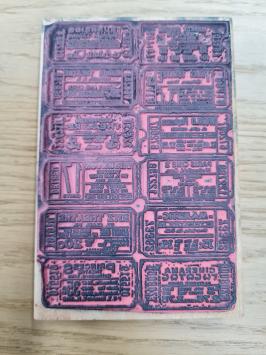 Gebruikt. Stampers Anonymous V2-1130 op hout . Tim Holtz Collectie 